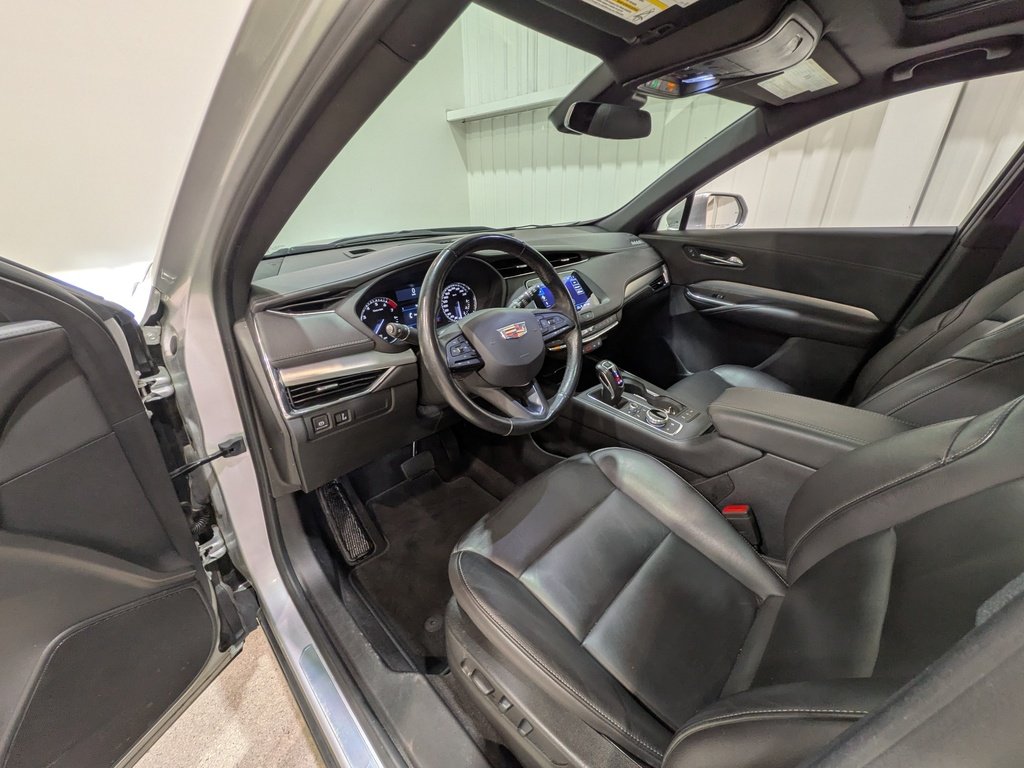 Cadillac XT4 AWD 4dr Premium Luxury 2019 Argent Val-David - photo #10