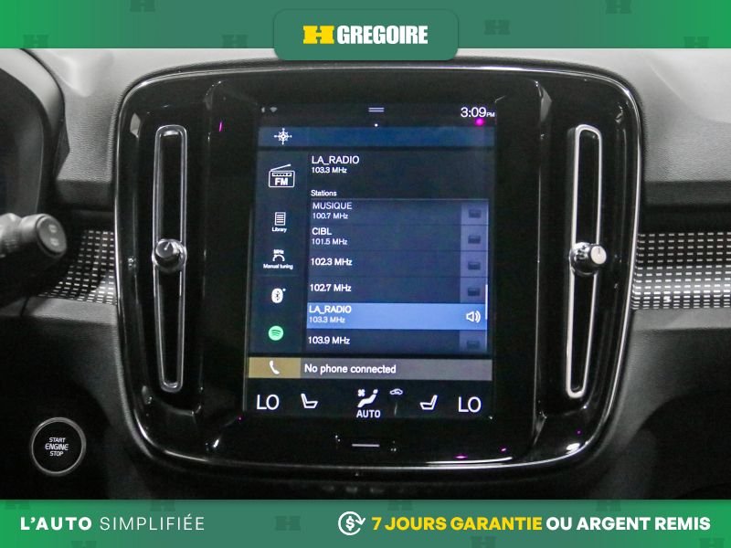 Volvo XC40 821529 | R-Design AWD AUTO AC CUIR TOIT NAV MAGS CAM RECUL 2021 Blanc Laval - photo #23