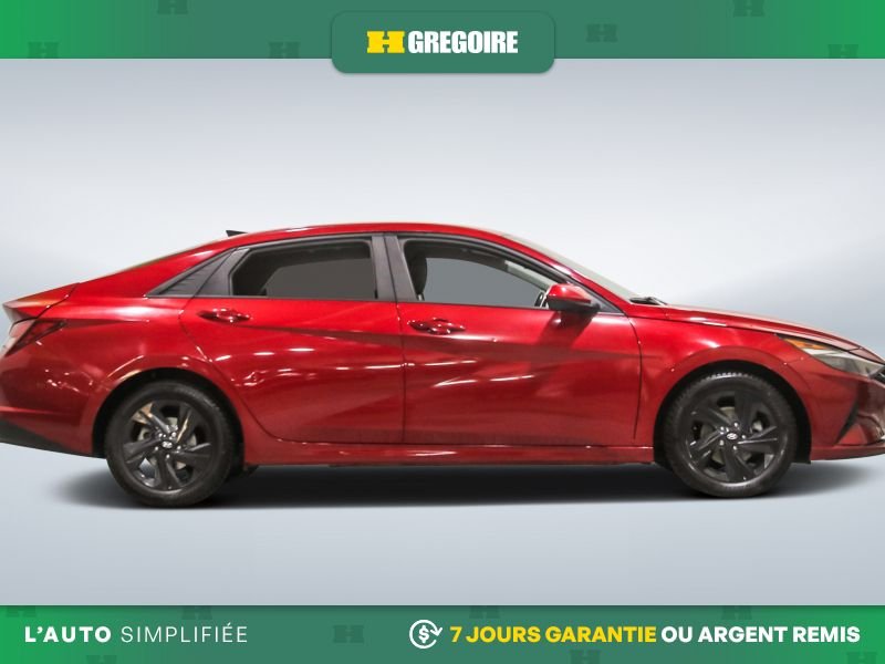 2022 Hyundai Elantra Red Laval - photo #10