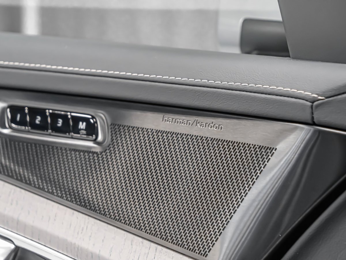 2026 Volvo XC90 B6 ULTRA BRIGHT 6 PLACES HARMAN KARDON Montreal - photo #9