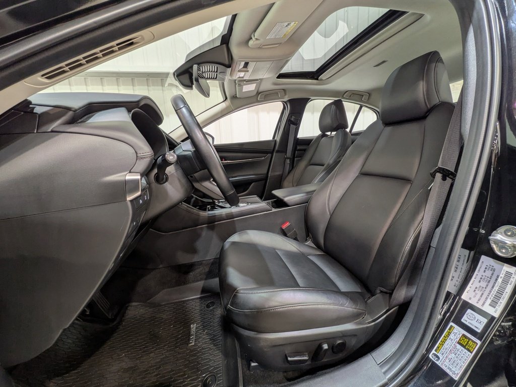 Mazda Mazda3 GS Auto i-ACTIV AWD 2024 Noir Val-David - photo #8
