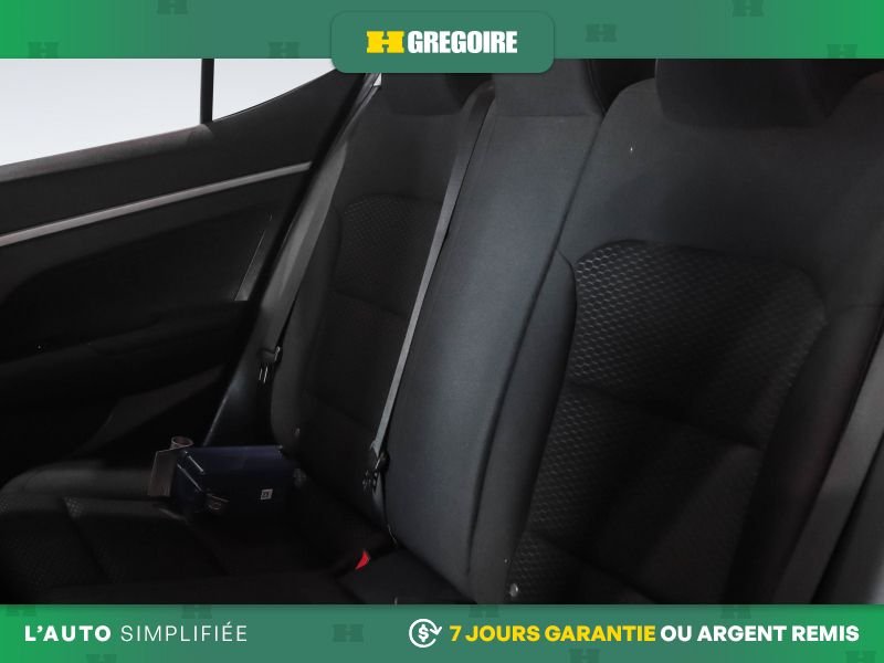 2019 Hyundai Elantra Red Blainville - photo #21