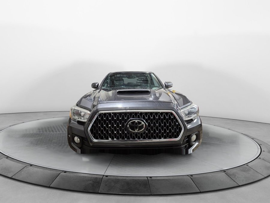 2018 Toyota Tacoma 2018 Magnetic Grey Metallic