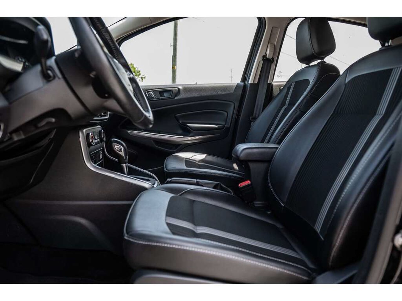 2020 Ford EcoSport Black Sainte-Julienne - photo #15