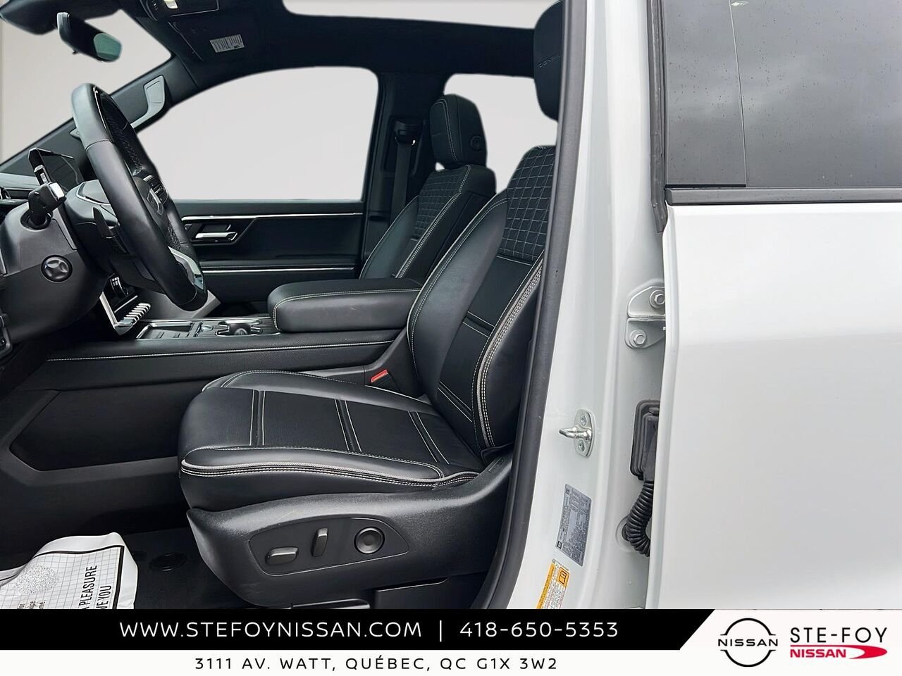2025 GMC Sierra EV DENALI White Ste-Foy - photo #8