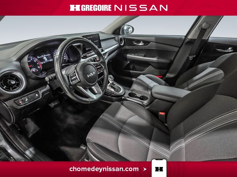 2023 Kia Forte Grey Blainville - photo #14