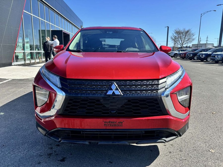 2022 Mitsubishi Eclipse Cross ES S-AWC, Sièges chauffants, Apple Carplay/Android Auto Red