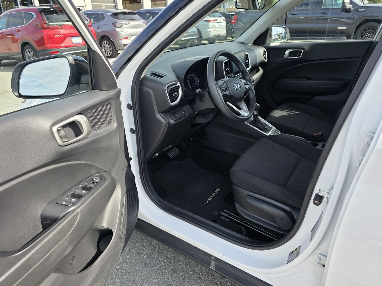 Hyundai Venue Essential IVT avec couleur deux tons 2021 Blanc Rouyn-Noranda - photo #30