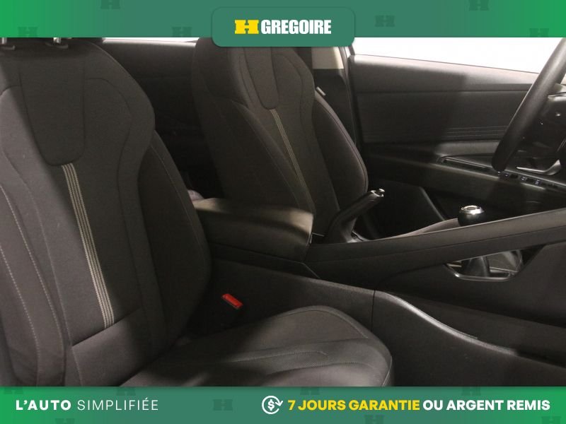 2022 Hyundai Elantra White Blainville - photo #28
