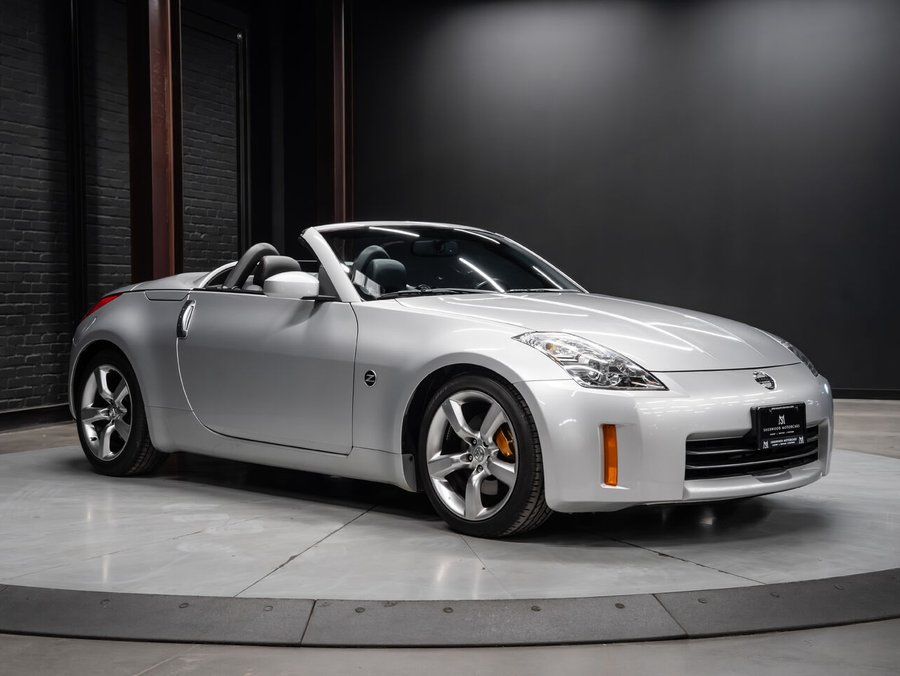 2006 Nissan 350Z 2006 Airstream