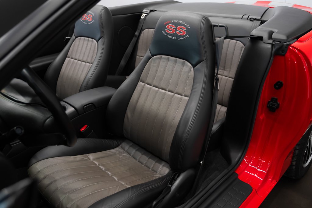 2002 Chevrolet Camaro SS PRIX EN USD *CAR IN MILES * Red Montreal - photo #21