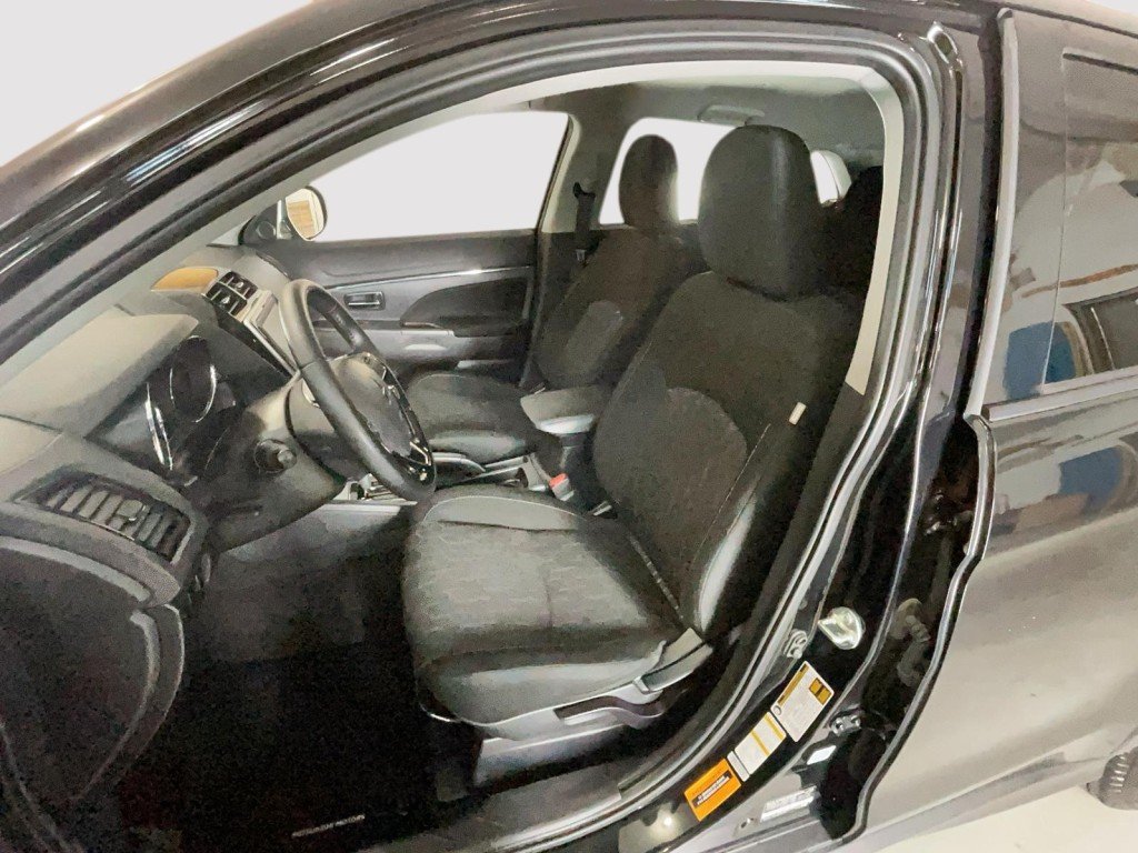 2023 Mitsubishi RVR Black Amos - photo #9