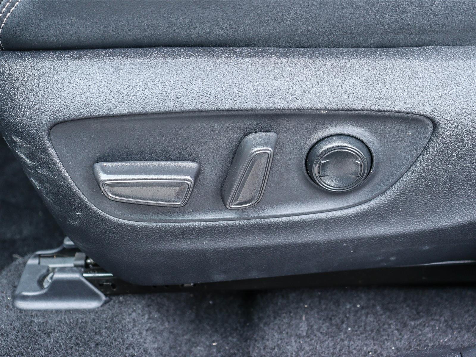 Toyota RAV4 XLE 2022 Grey Ottawa & Gatineau - photo #5