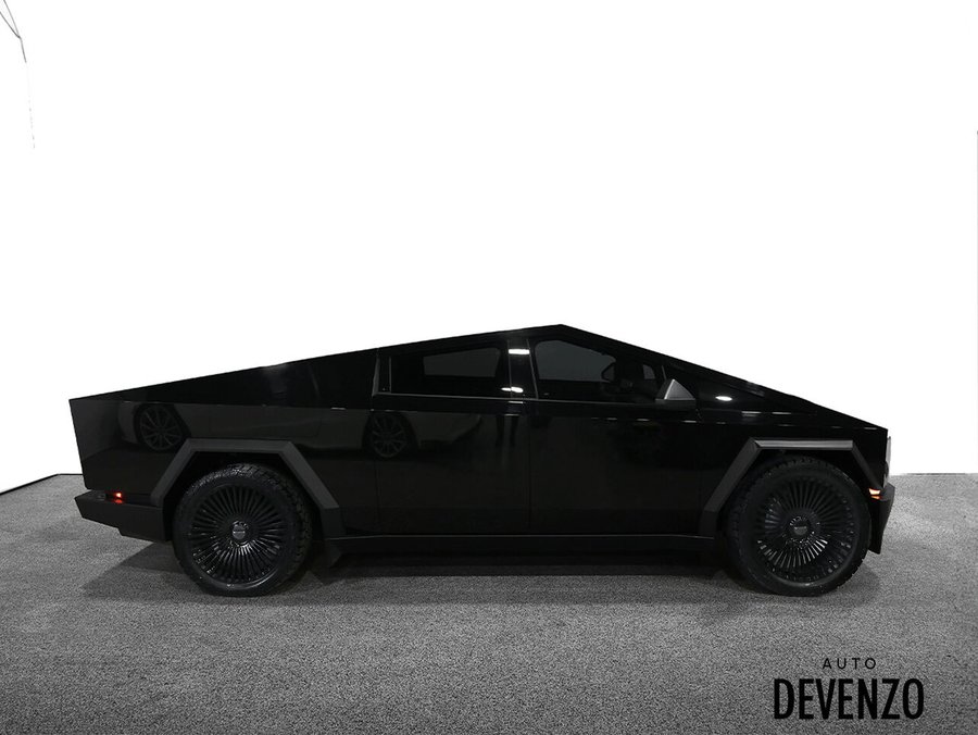 2024 Tesla Cybertruck 2024 Silver