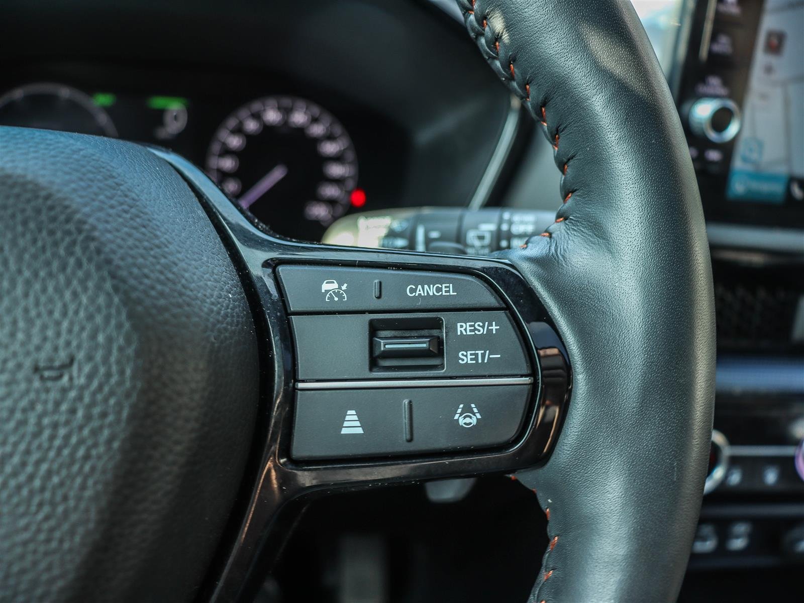 Honda CR-V hybride Touring 2023 White Ottawa & Gatineau - photo #28
