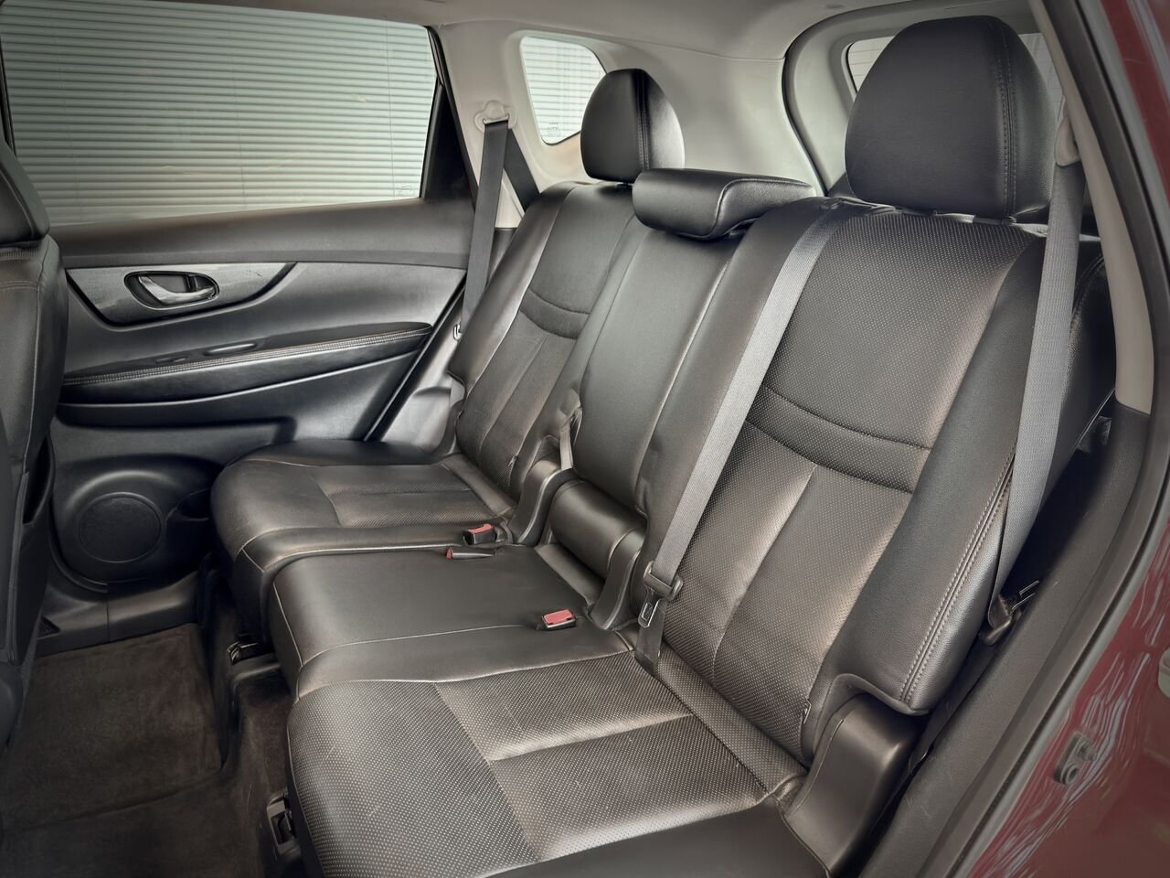 2016 Nissan Rogue Grey Notre-Dame-des-Prairies - photo #19