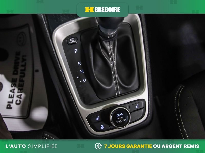 Hyundai Venue 820997 | Preferred AUTO A/ MAGS CAM RECUL BLUETOOTH 2023 Gris Laval - photo #17