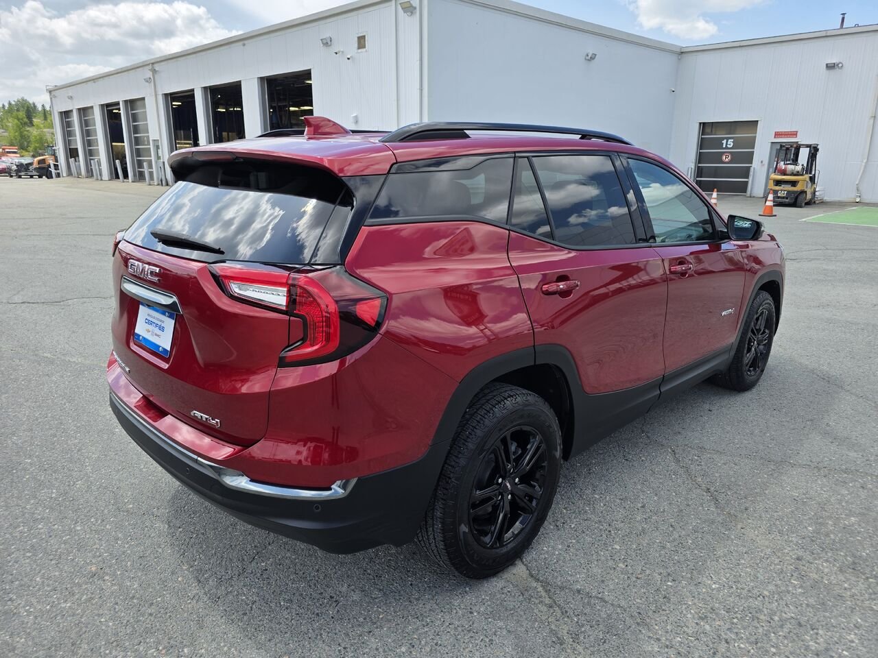 2024 GMC Terrain AT4 Red Rouyn-Noranda - photo #5