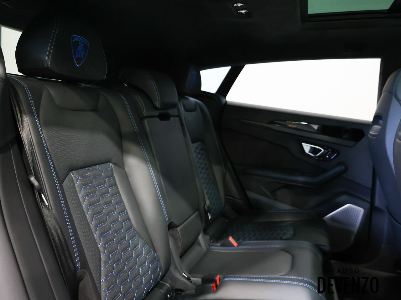 2024 Lamborghini Urus Blue Saint-Eustache - photo #10
