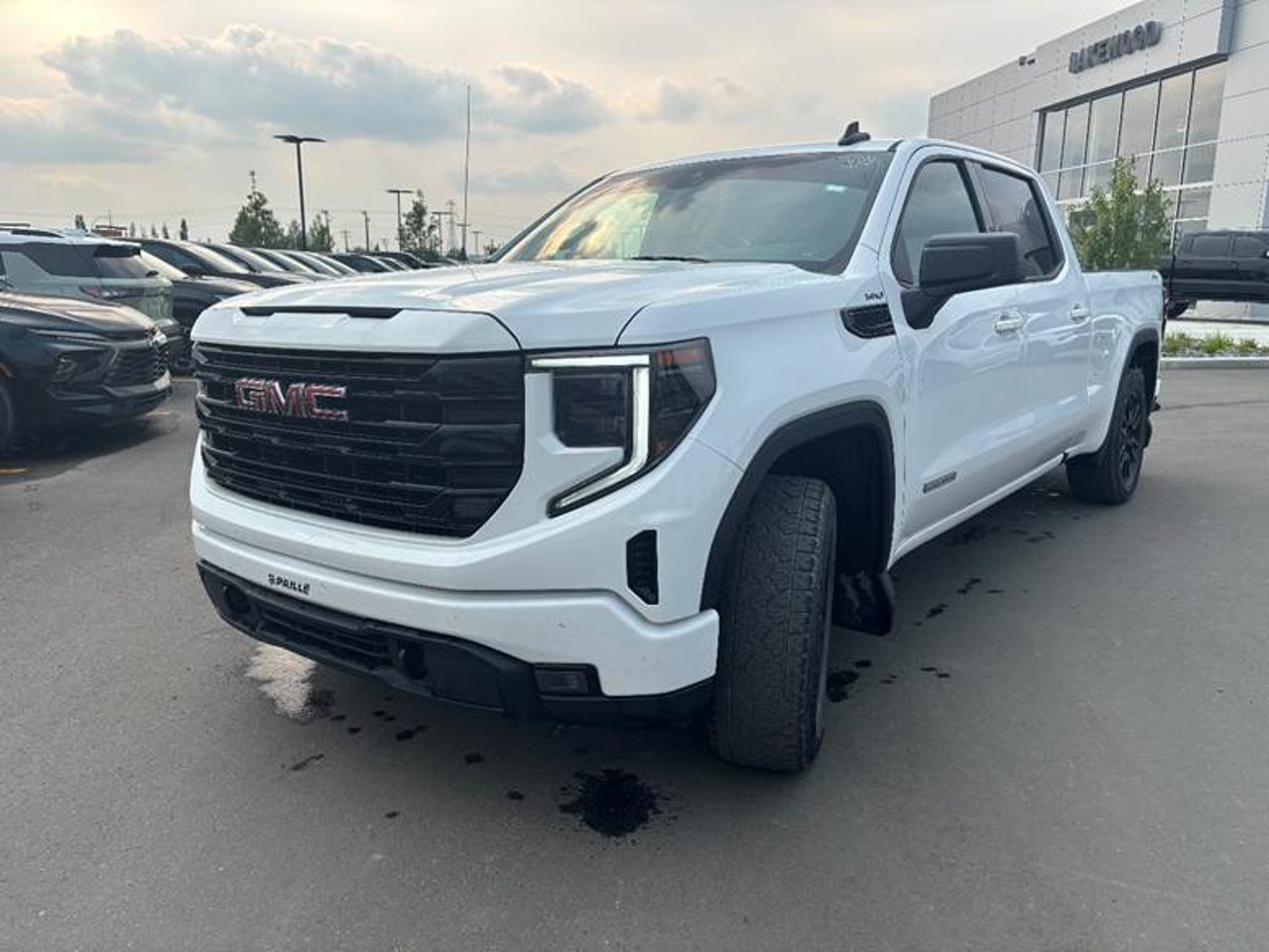 2024 GMC Sierra 1500 4WD Crew Cab 157 Elevation White Sherwood Park - photo #4