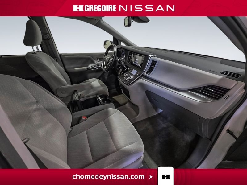 Toyota Sienna CA6751 | LE * Mag * DVD * Caméra 8 Places * 2018 Blanc Laval - photo #22