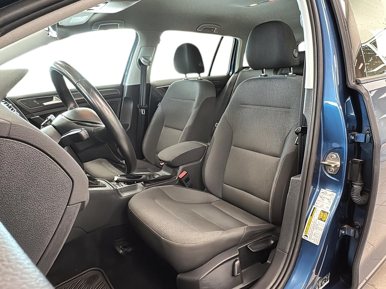 Volkswagen Golf SportWagen NIV 3VW117AU3KM517964 2019 Bleu Baie-Comeau - photo #9