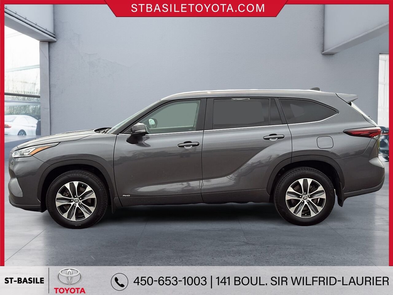 2025 TOYOTA Highlander Hybrid Grey Saint-Basile-le-Grand - photo #7