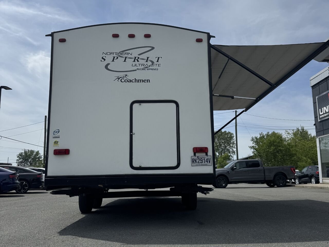 2019 COACHMEN NORTHERN SPIRIT 2342B White Granby - photo #9