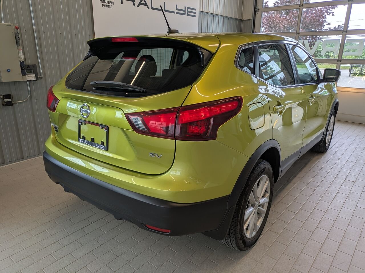 2017 Nissan Qashqai Green Gatineau - photo #17
