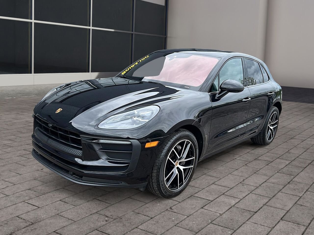 2023 Porsche MACAN Black Québec - photo #0