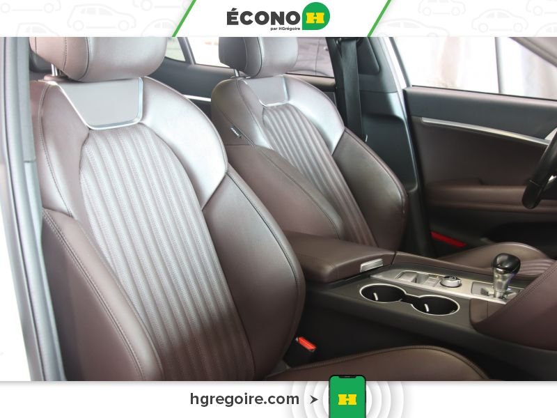 Genesis G70 2022 Blanc Blainville - photo #26