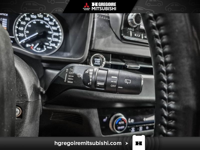 2022 Mitsubishi Outlander Grey Laval - photo #20