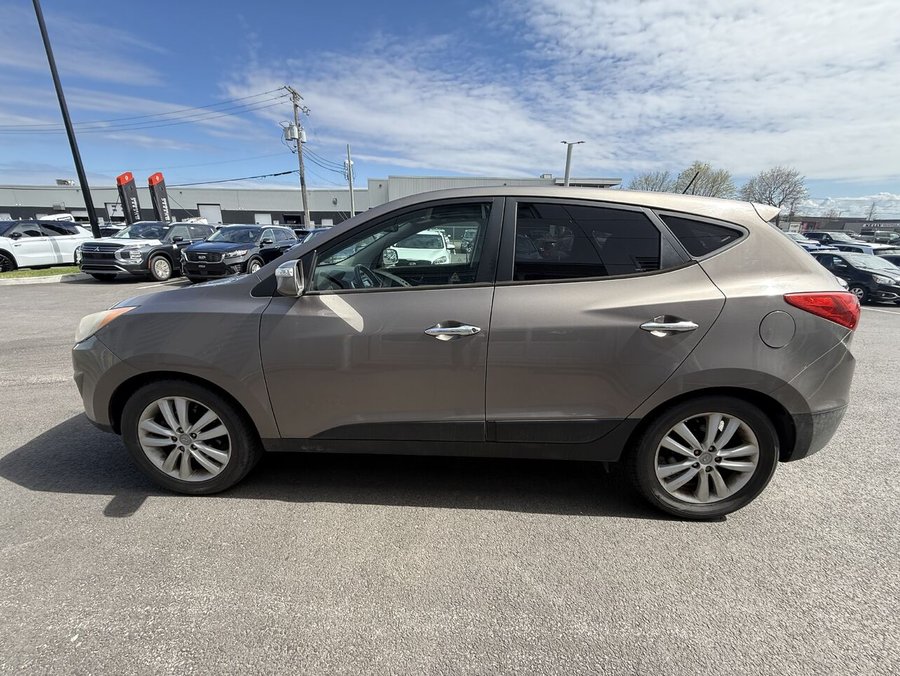 Hyundai Tucson Limited Awd, Toit ouvrant, Siège électrique 2011 Gris