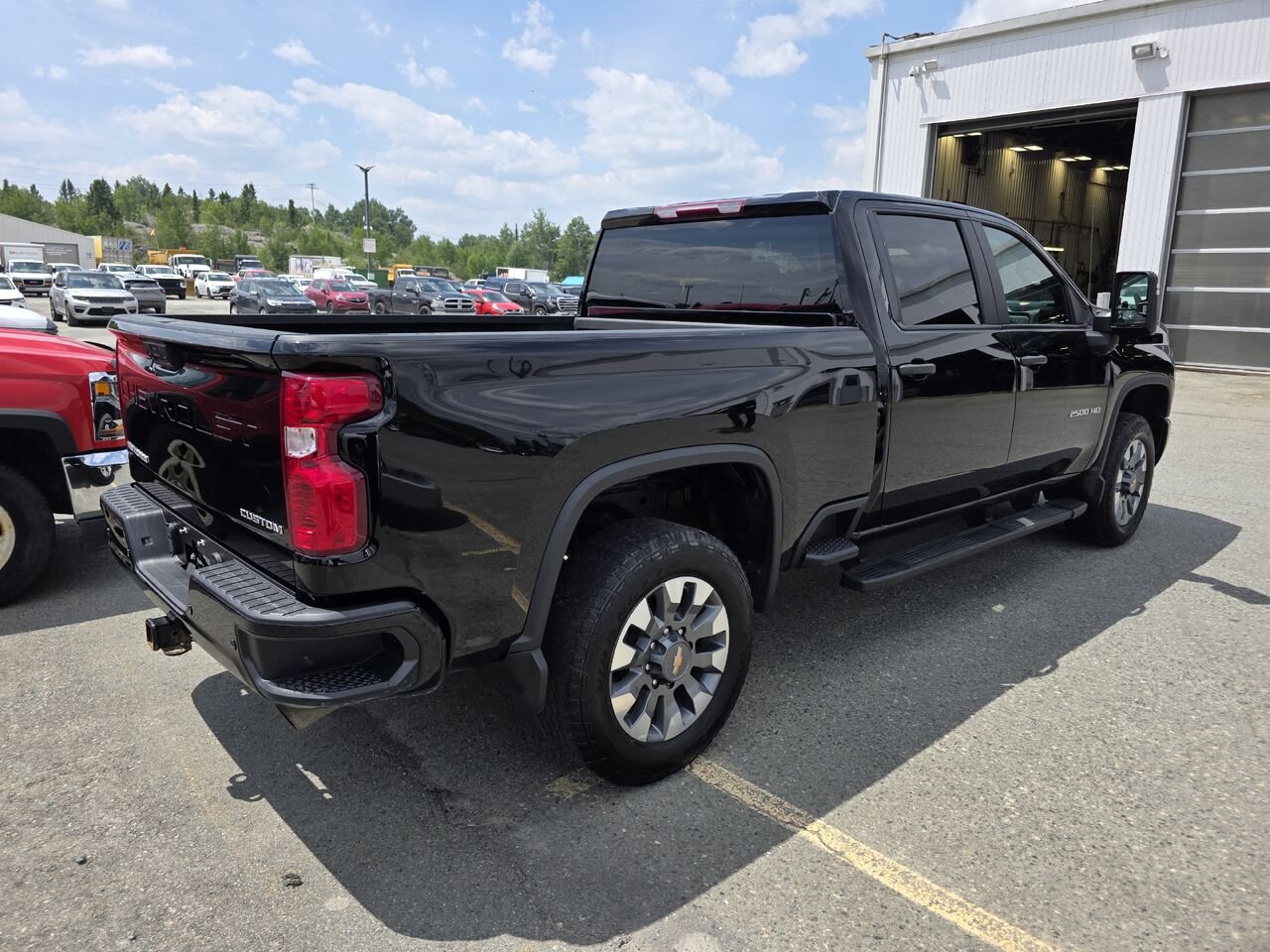 2024 Chevrolet Silverado 2500HD Custom Black Rouyn-Noranda - photo #5