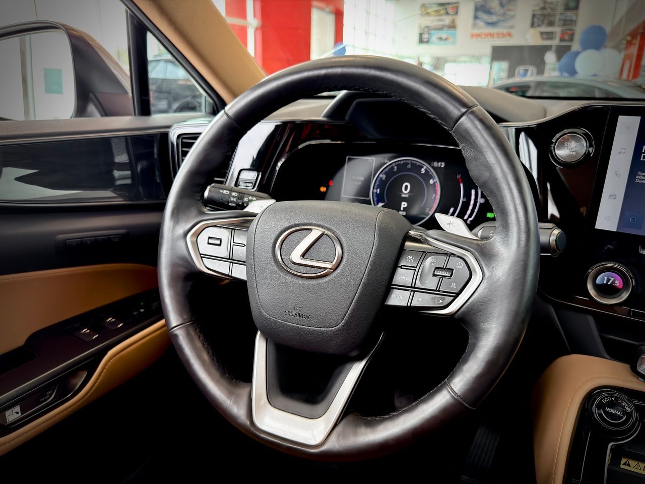 2022 Lexus NX Silver Notre-Dame-des-Prairies - photo #20