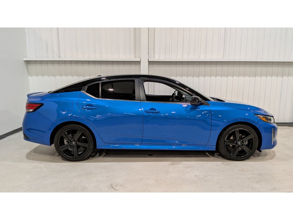 Nissan Sentra SR Manual 2024 Bleu Val-David - photo #7