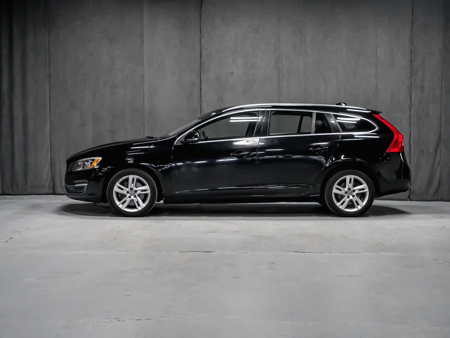 2015 Volvo V60 T5 PREMIER AWD TOIT OUVRANT SIÈGES CHAUFFANTS Black