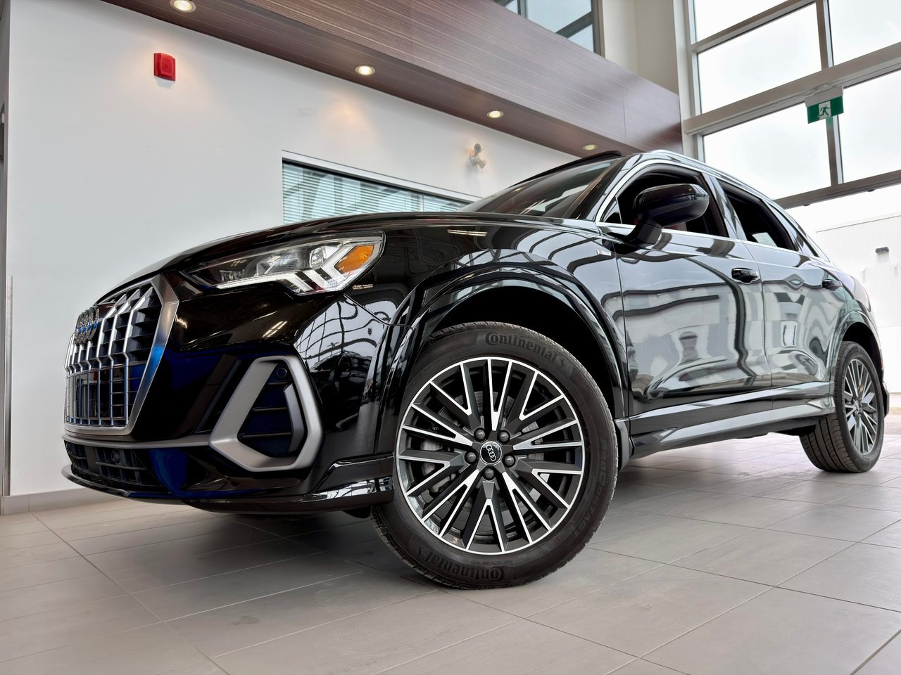 2023 Audi Q3 Black Notre-Dame-des-Prairies - photo #1