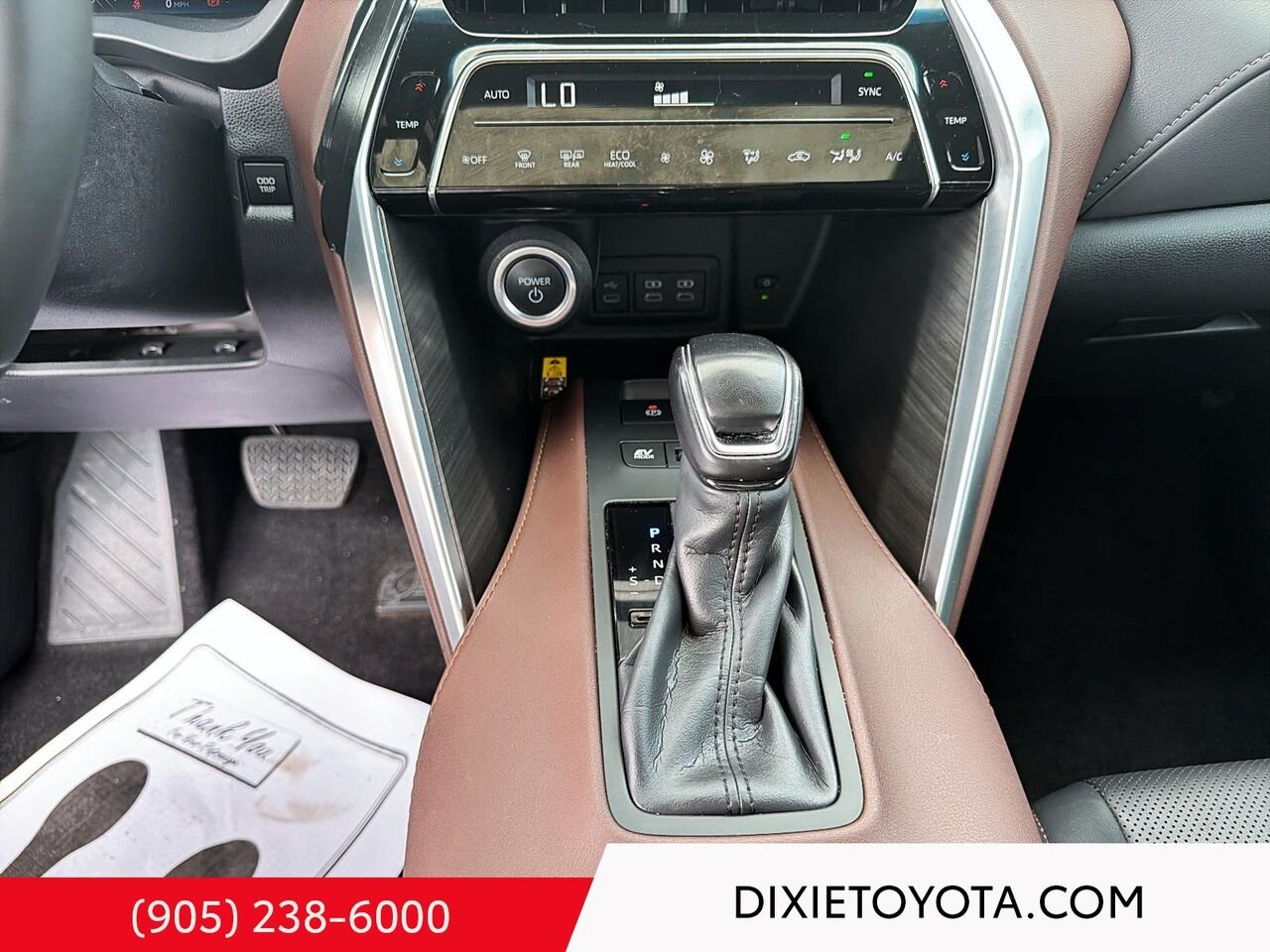 2023 Toyota Venza HYBRID LIMITED AWD / CLEAN CARFAX / HEATED AND VENTILATED SEATS / ALLOY WHEELS / CARPLAY AND ANDROID AUTO Wind Chill Pearl Mississauga - photo #17