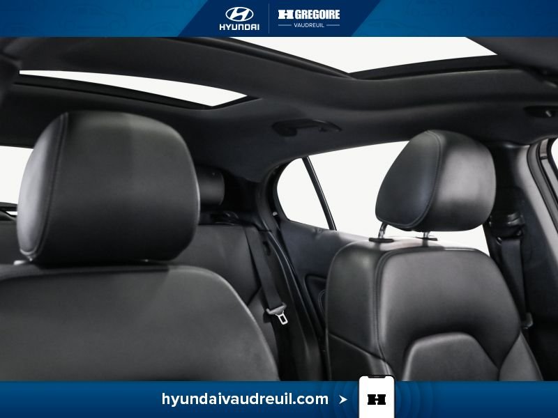 2016 Mercedes Benz GLA Black Saint-Eustache - photo #30