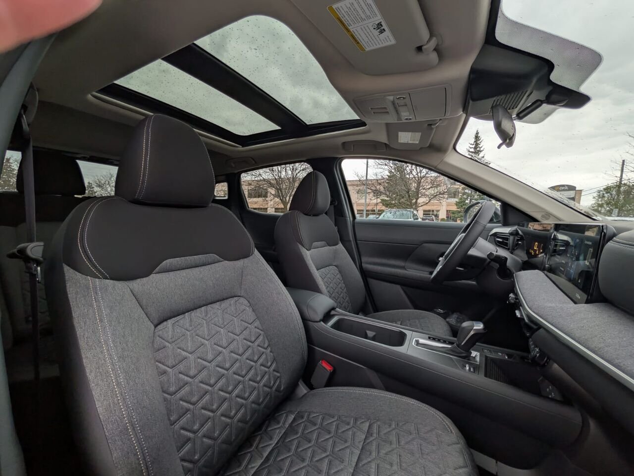 NISSAN Kicks KICKS SV PRIVIL GE 2026 Bronze canyon métallisé Châteauguay - photo #6