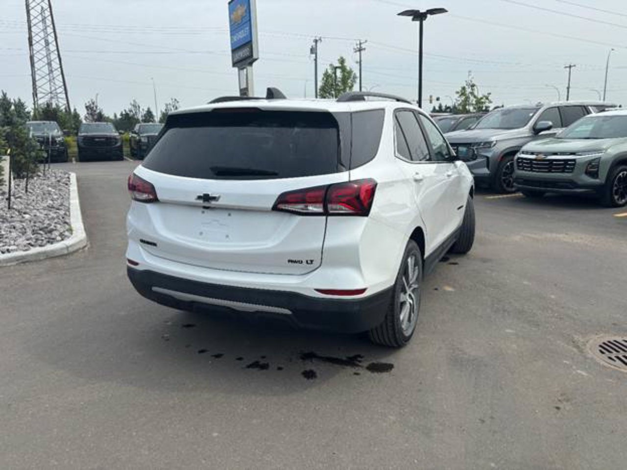 2022 Chevrolet Equinox AWD 4dr LT w/1LT White Sherwood Park - photo #4