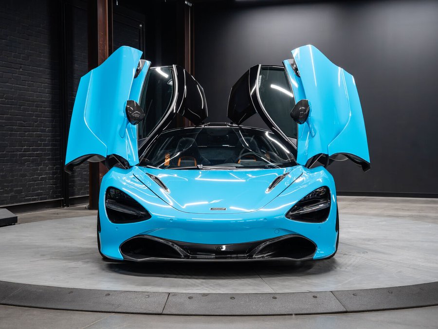 2018 McLaren 720S 2018 Fistral Blue
