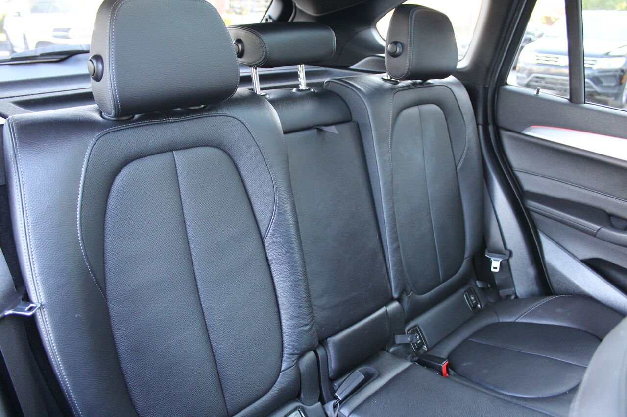 BMW X1 VIN: WBXJG9C02M5T13773 2021 Noir Sainte-Rose - photo #9