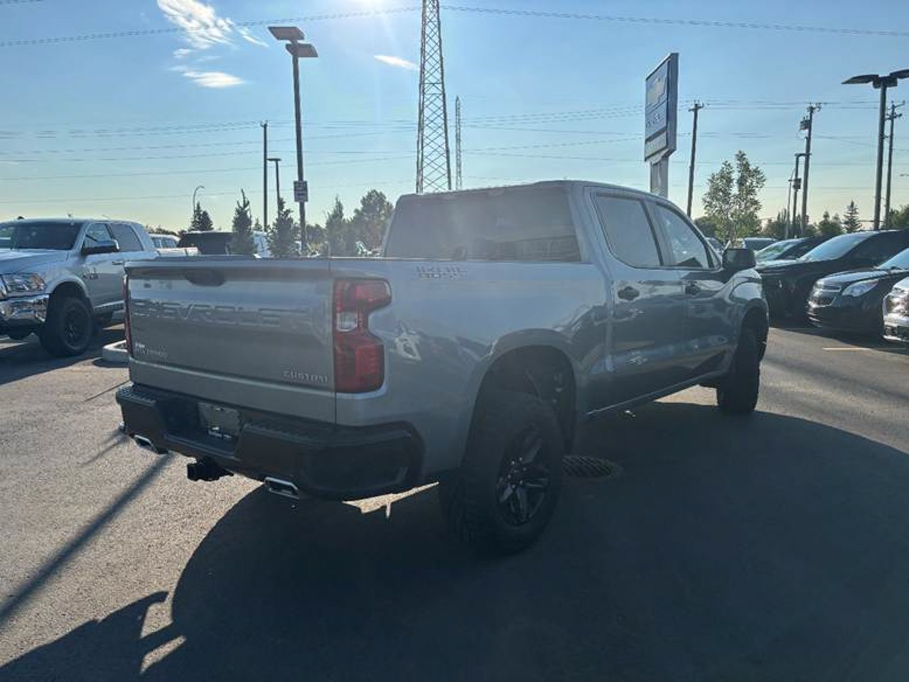 2024 Chevrolet Silverado 1500 4WD Crew Cab 147 Custom Trail Boss Grey Sherwood Park - photo #4