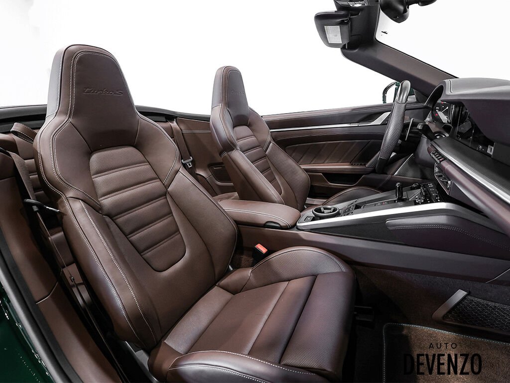 2022 Porsche 911 Green Saint-Eustache - photo #17