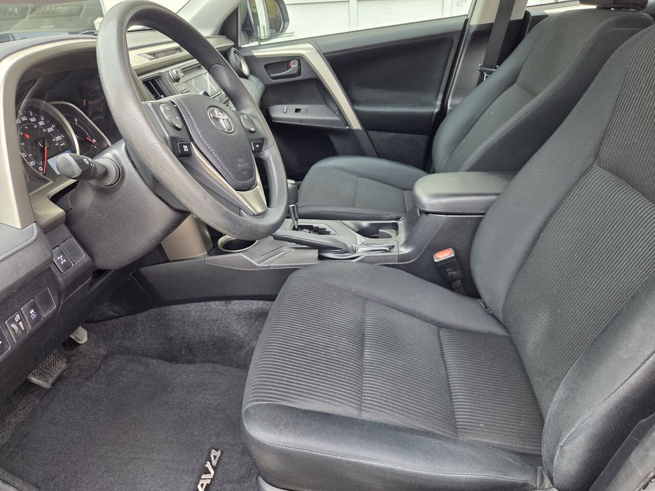 Toyota RAV4 2015 Argent Amos - photo #10