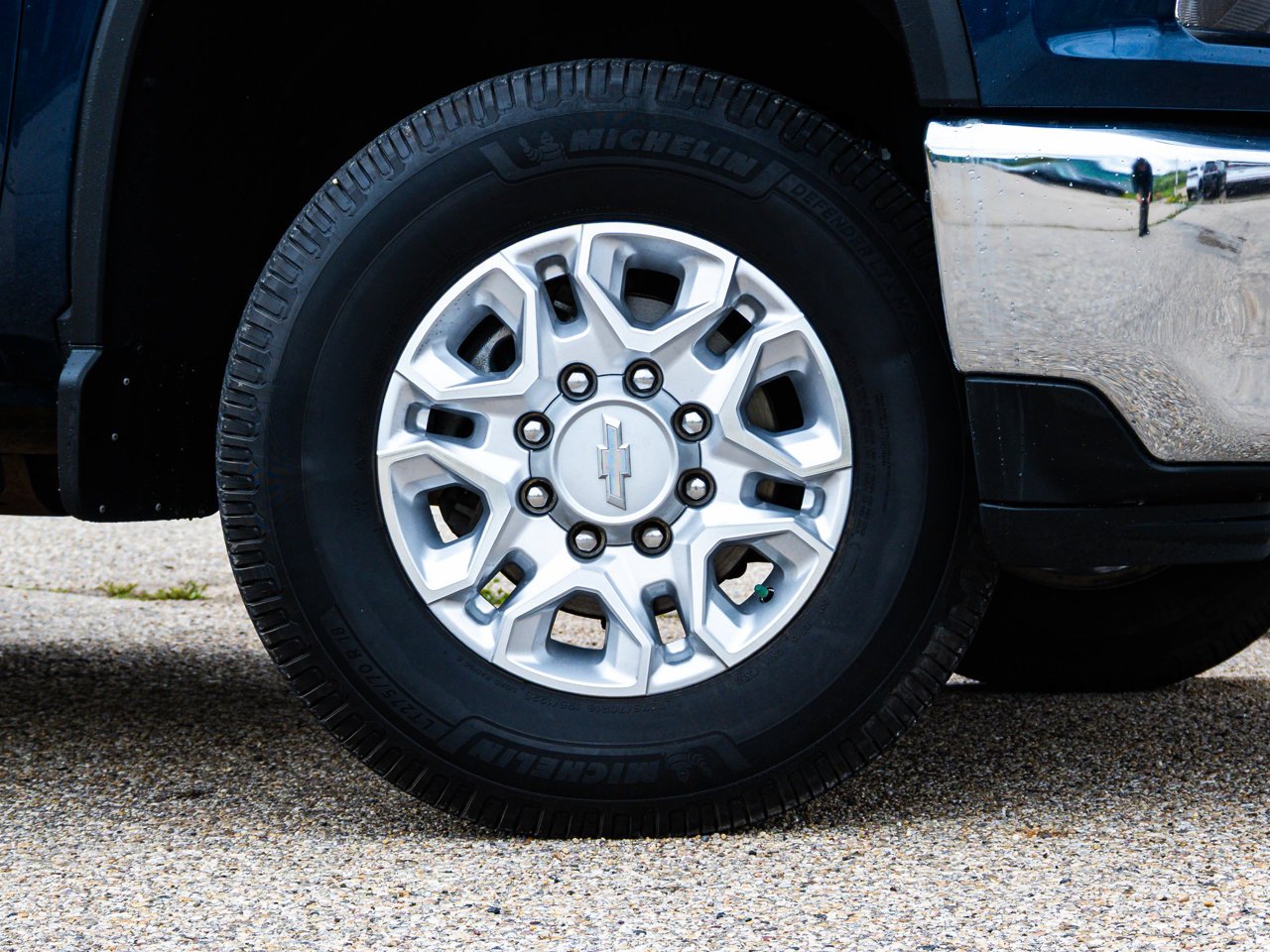 2020 Chevrolet Silverado 3500HD 4WD Crew Cab 159 LT Blue Sherwood Park - photo #4