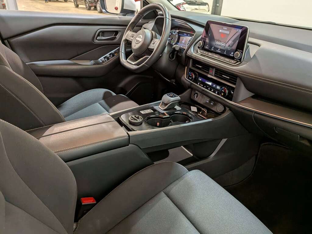 2024 Nissan Rogue AWD SV Moonroof White Val-David - photo #9