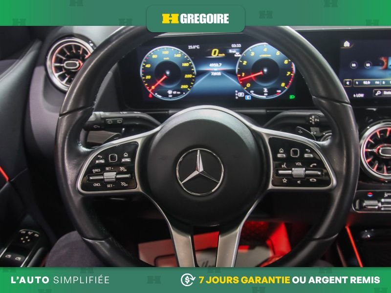 2023 Mercedes Benz GLA250 Black Saint-Eustache - photo #17
